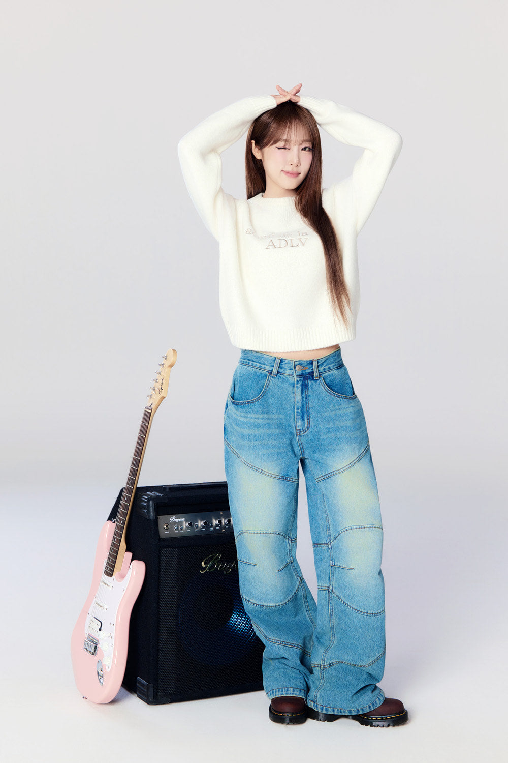 Yena x Adlv Woman basic Logo Knit