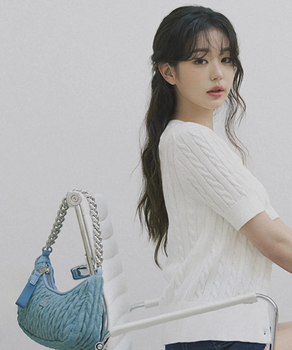 Ive Wonyoung Pick] Tommy Jeans Iconic Denim Shoulder Bag