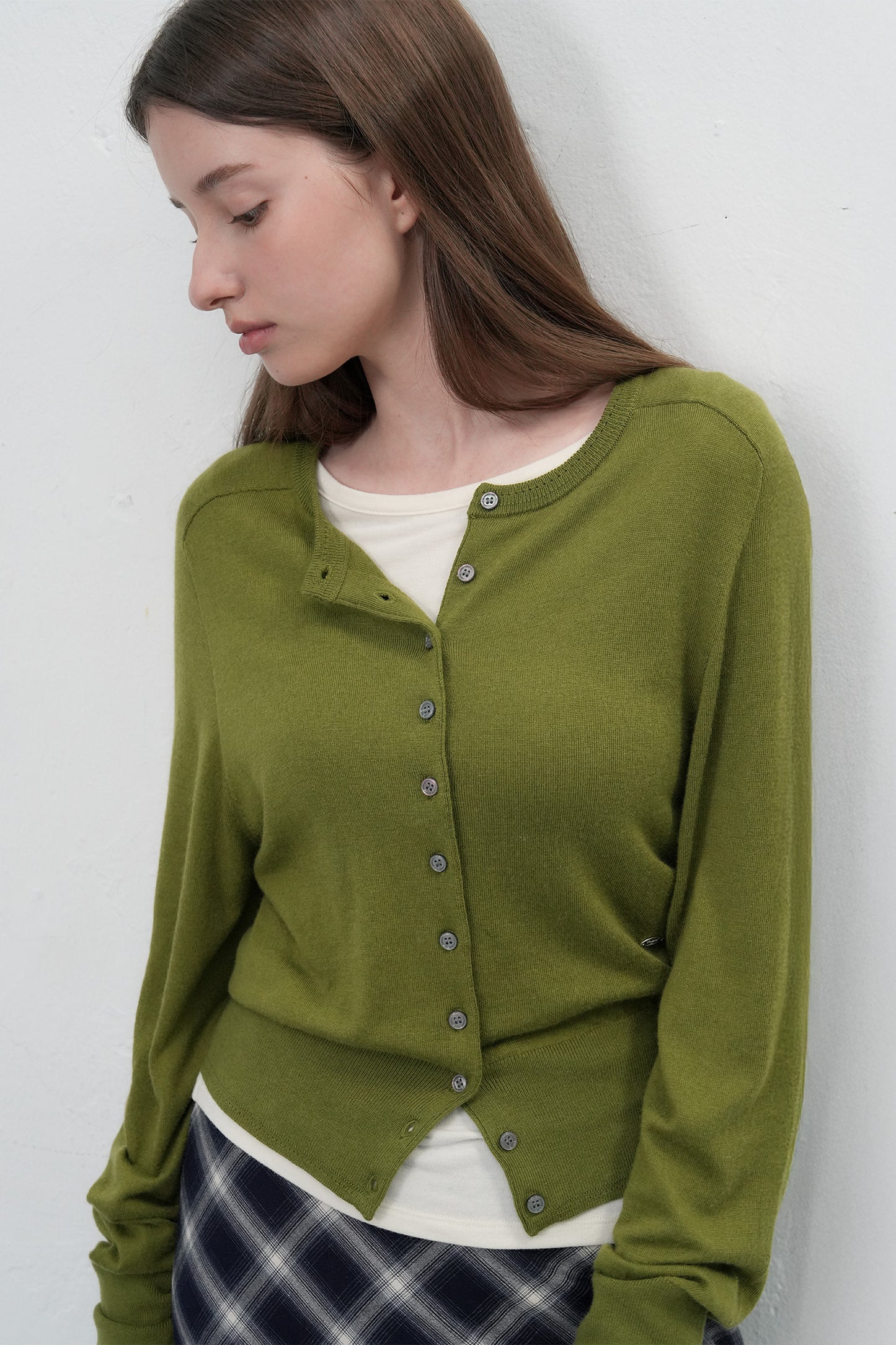 GENERAL IDEA -   WOMAN Signature Crewneck Cardigan