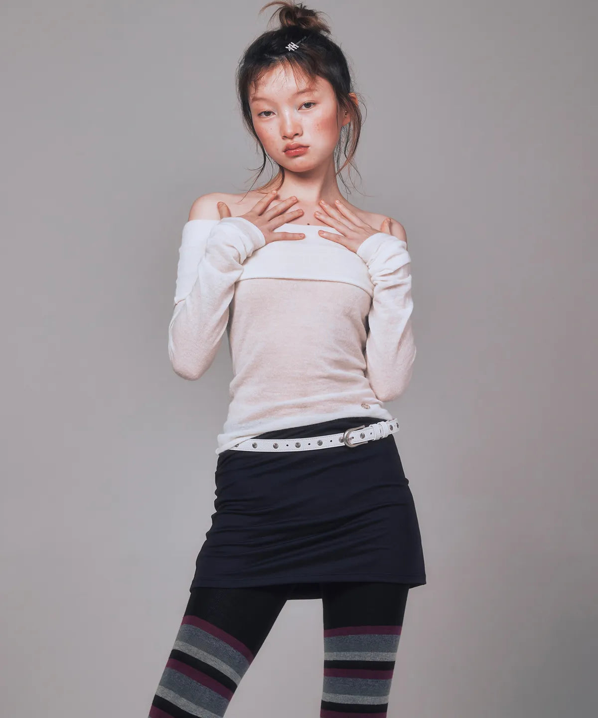 YOUHEE Basic Off Shoulder Knit