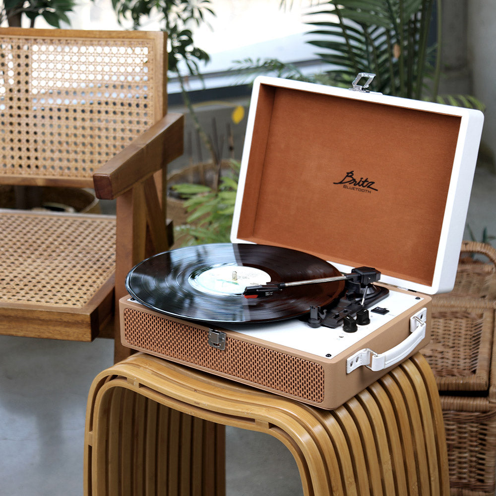 BRITZ - Vinyl LP Player + Bluetooth Speaker