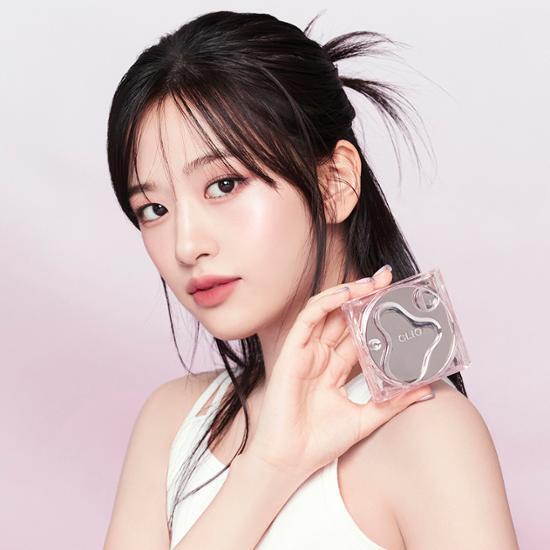 Ive Yujin X Clio Kill Cover High Glow Cushion