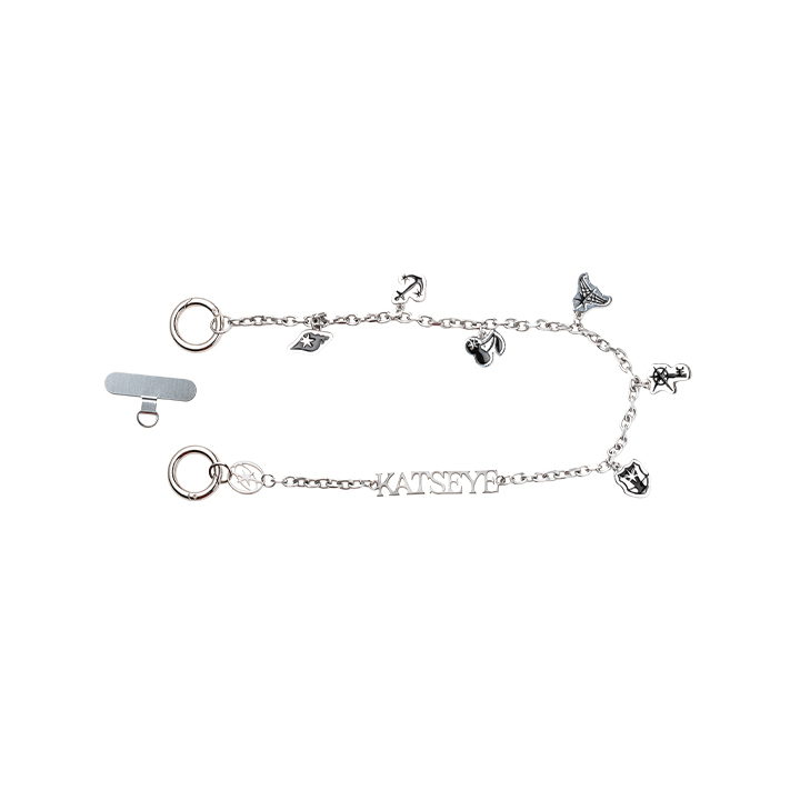 KATSEYE 'BEAUTIFUL CHAOS' Pop-up Store Merch With Pre-Order Gifts