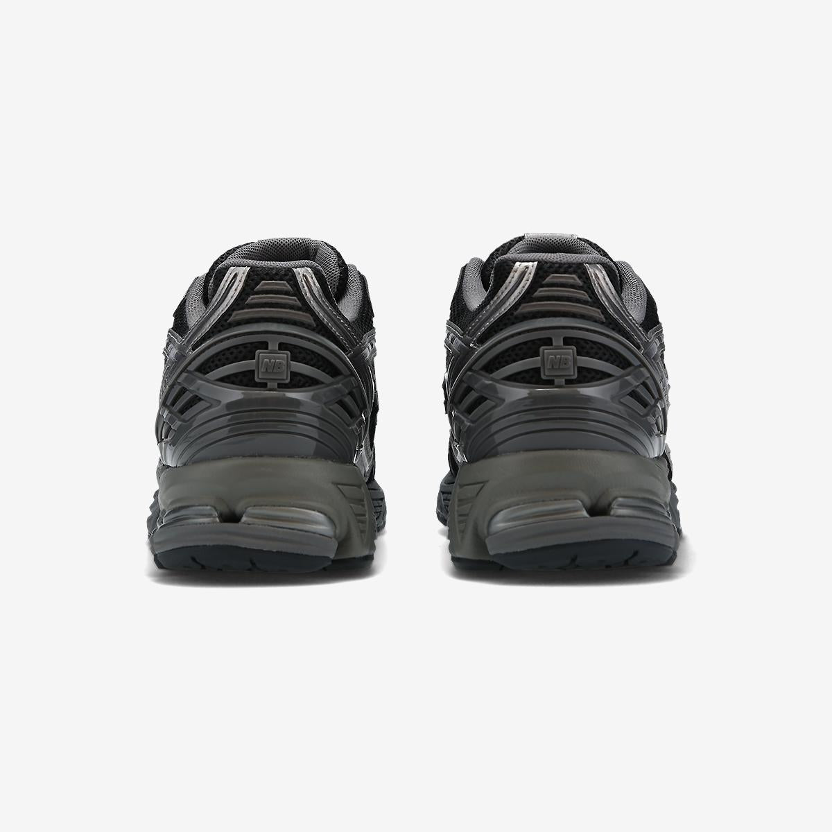 New Balance M1906RES (Phantom Black)