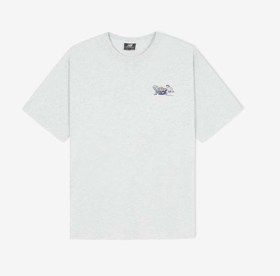 NEW BALANCE - UNI NB BOY Baketball Lettering S/S T-Shirt (IU's Pick)