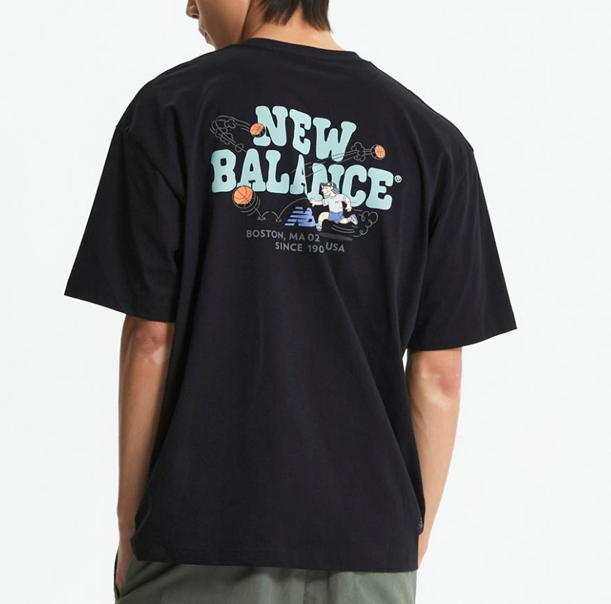 NEW BALANCE - UNI NB BOY Baketball Lettering S/S T-Shirt (IU's Pick)
