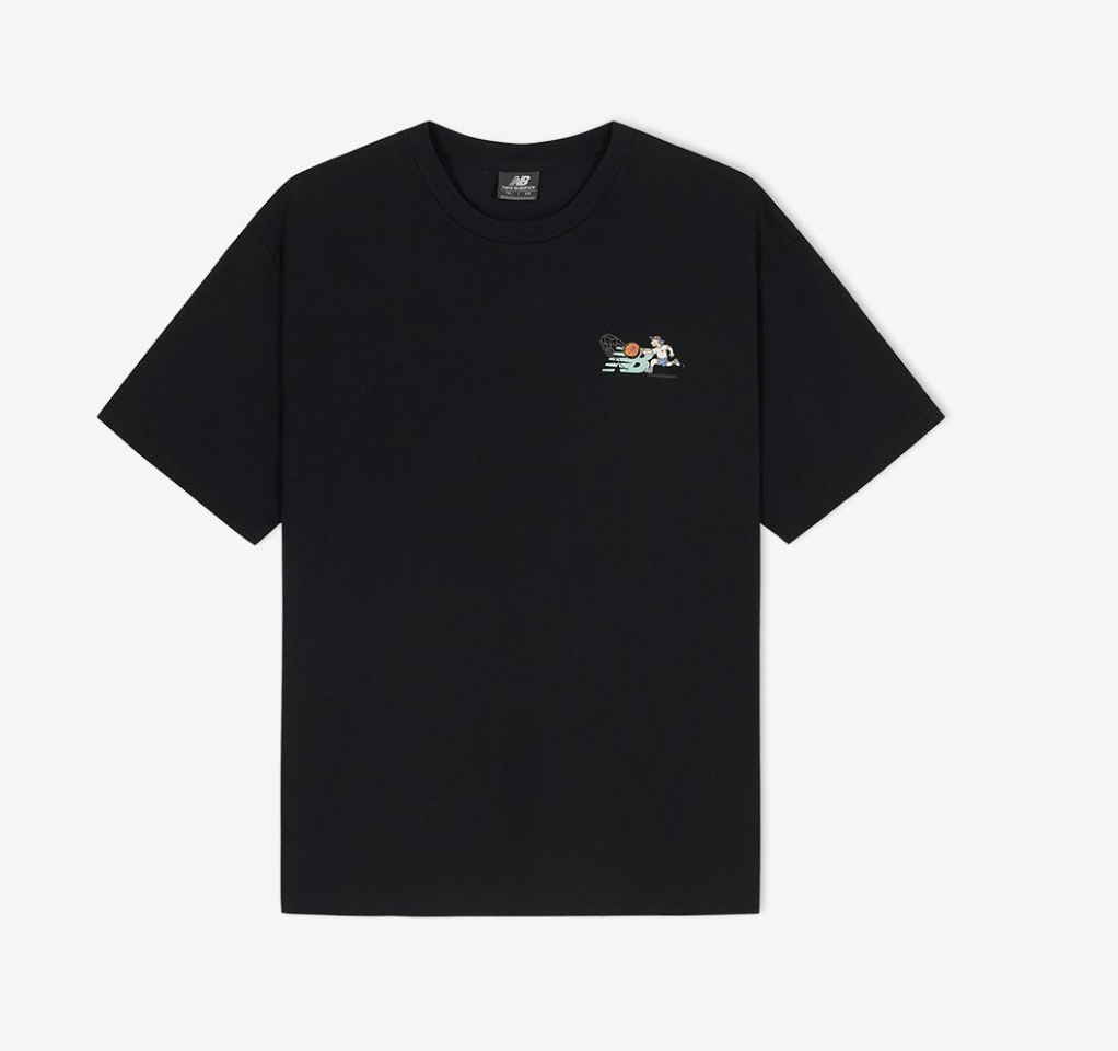 NEW BALANCE - UNI NB BOY Baketball Lettering S/S T-Shirt (IU's Pick)