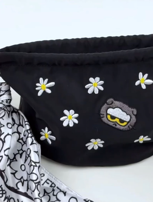 Rom&nd X Zo&Friends - Scarf Pouch, Tint Ring, Sticker Set – SEOUL