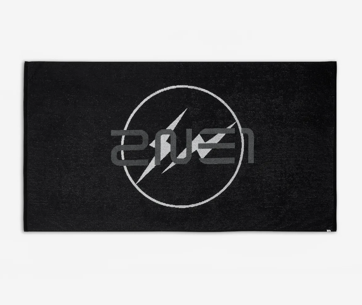 2NE1 x FRGMT - OFFICIAL MERCH MD COLLABORATION