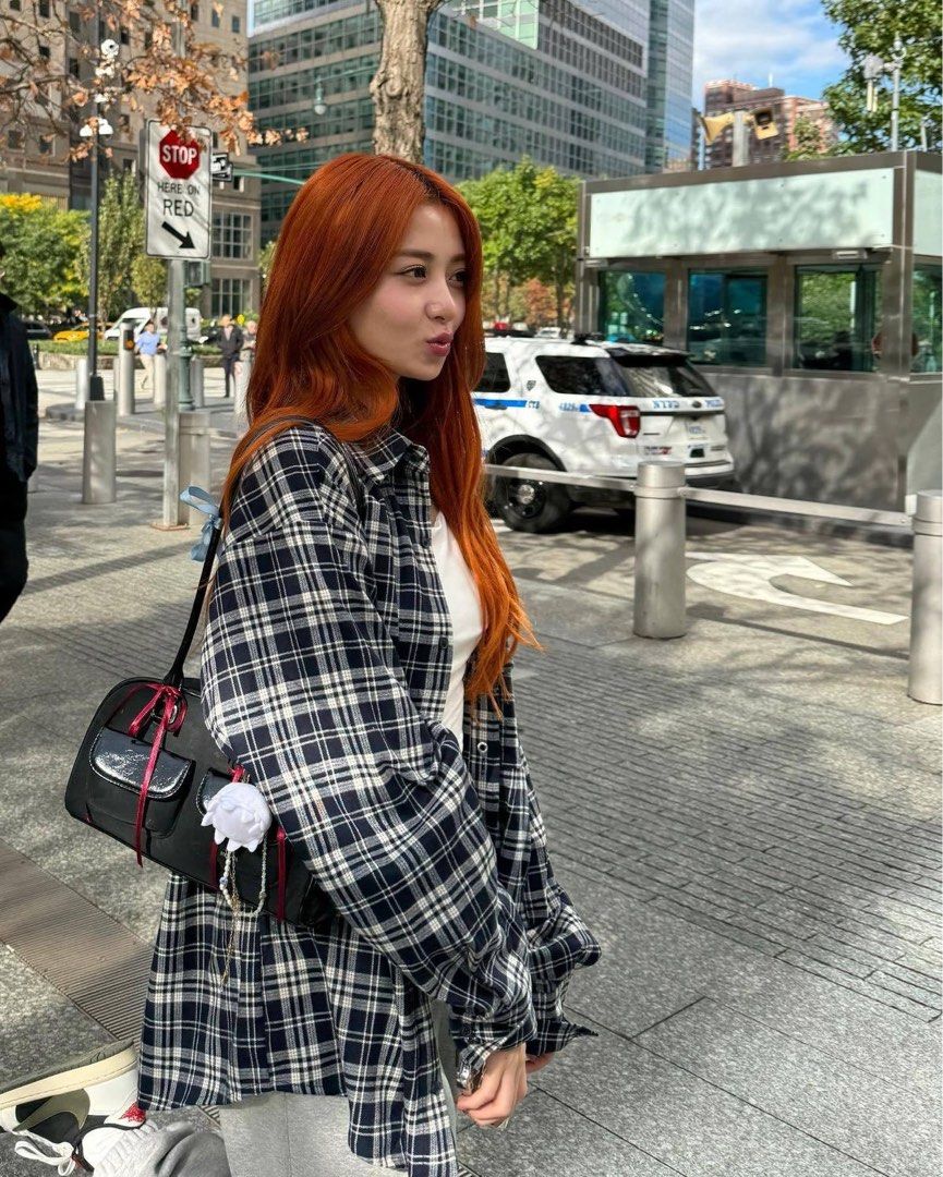 STAND OIL CHUBBY BAG (LE SSERAFIM YUNJIN WEAR)
