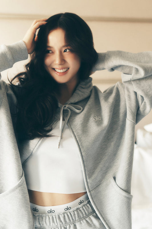 ALO YOGA x Blackpink Jisoo - Accolade Full Zip Hoodie (Athletic Heather Grey)