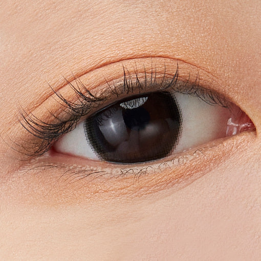 Babymonster x Banila Co Mood On Eye Palette