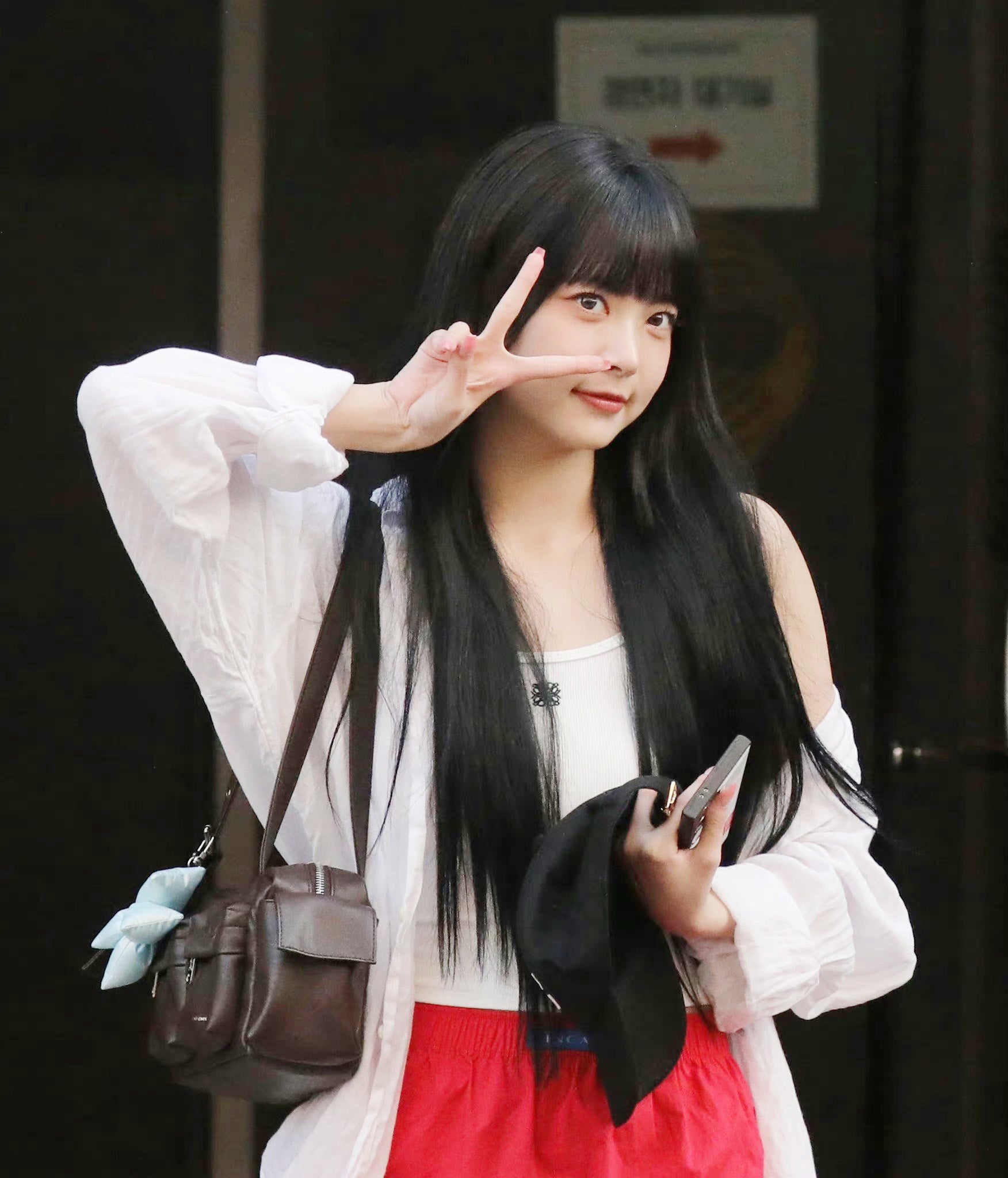LESSERAFIM-Eunchae] SAMO ONDOH pocket utility bag M goat chocolate 