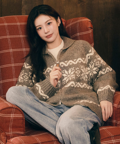 [Cha Eunwoo & Go Youn Jung Worn] Marithé et François Girbaud Nordic Cowichan Cardigan