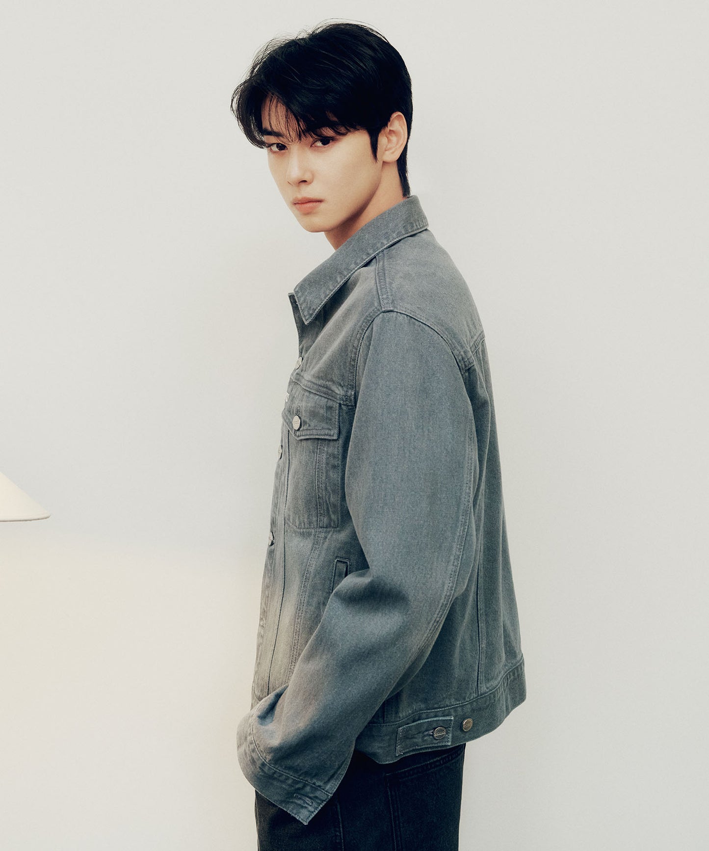[Cha Eunwoo Worn] Marithé et François Girbaud Denim Trucker Jacket