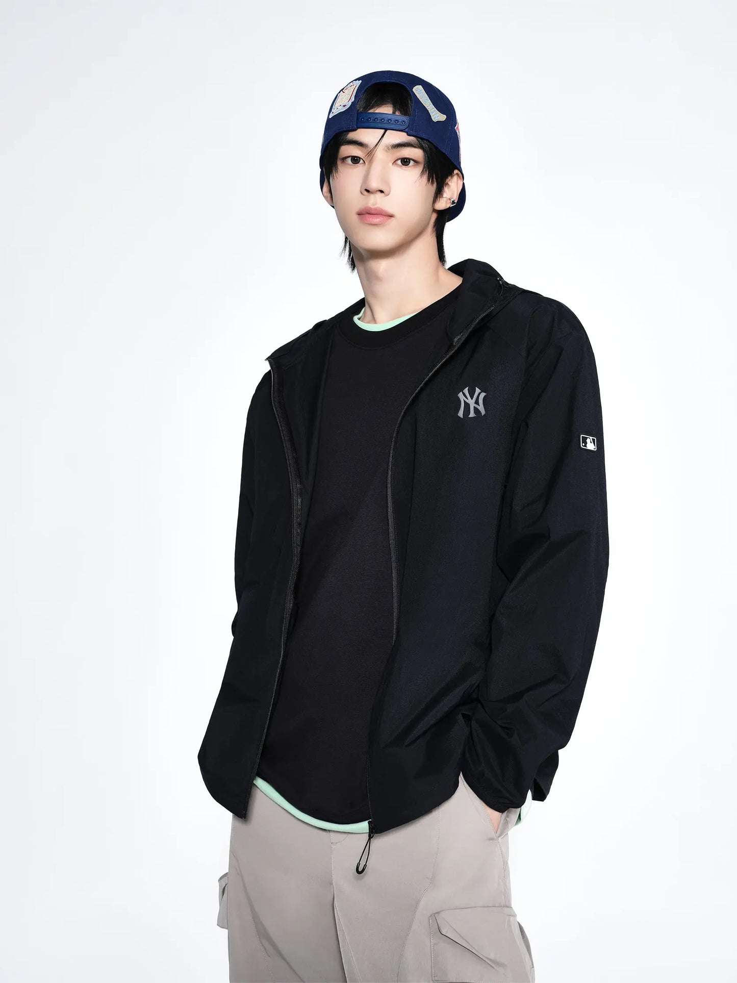 [Aespa Karina Worn] 26 Summer MLB Sportive Ultralight Running Windbreaker