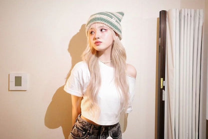 [kpop Idol Best Pick] VARZAR Square Label Striped Crochet Beanie