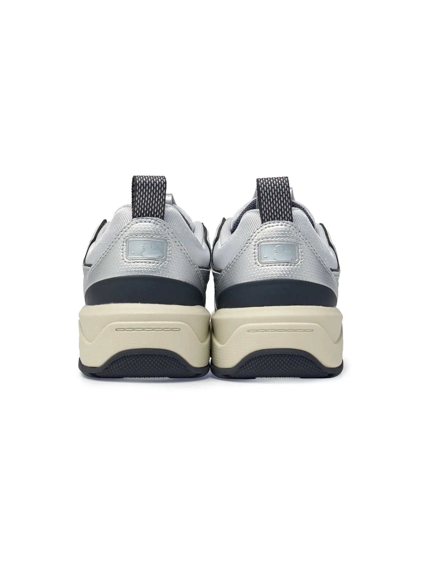 [Aespa Karina Worn] 26 Summer MLB Curve Liner Sneakers