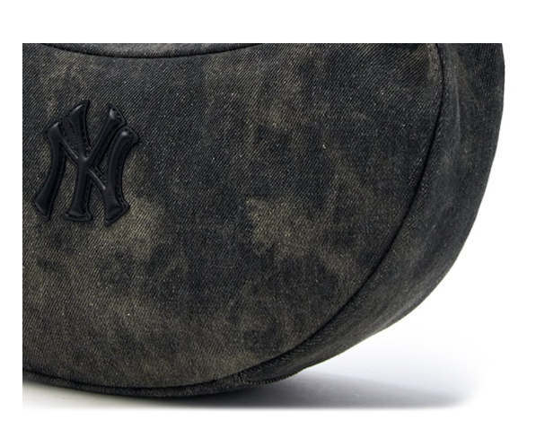 [Aespa Karina PICK] MLB Vintage Washed Shoulder Bag