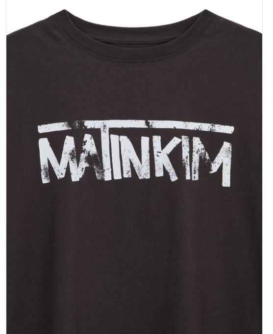 [Aespa Ningning Pick] Matin Kim Hangeul Logo Big Archive Top -Charcoal