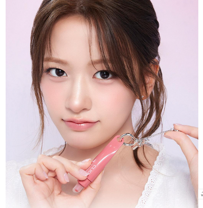 Ive Yujin X Clio Glaze Lip Serum 8g (+ ribbon keyring)