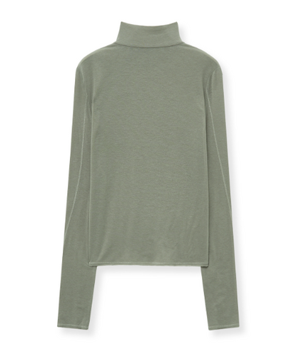 [Aespa Ningning Worn] Matin Kim Button Slit Half Neck Top