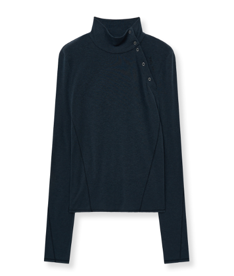 [Aespa Ningning Worn] Matin Kim Button Slit Half Neck Top