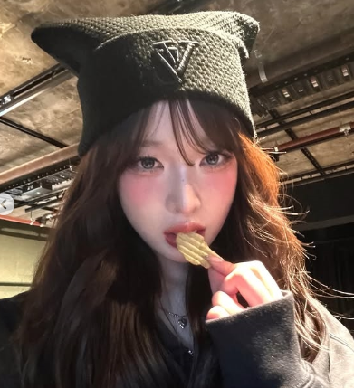 [Billie Haruna Worn] VARZAR Square Beanie