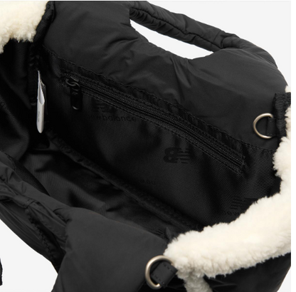 [Winter Breeze day] New balance Mini Poggle Crossbody Bag