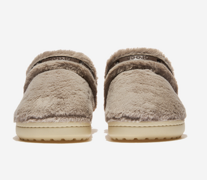 [Ive Gaeul & Leeseo Pick] Crocs Classic Unfurgettable Clog