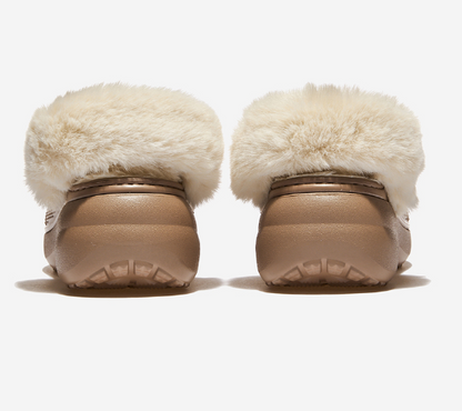 [Ive Gaeul & Leeseo Pick] Crocs Classic Platform Fuzz Lined Clog