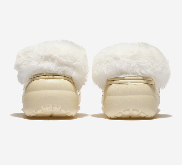 [Ive Gaeul & Leeseo Pick] Crocs Classic Platform Fuzz Lined Clog