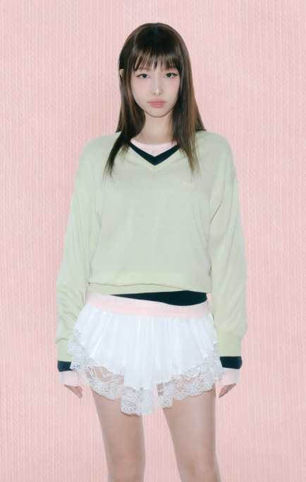 [Twice Nayeon Worn] Grove Canopy V-Neck Knit