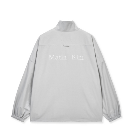 [Ive Liz Pick] Matin Kim Back Logo High Neck Jumper