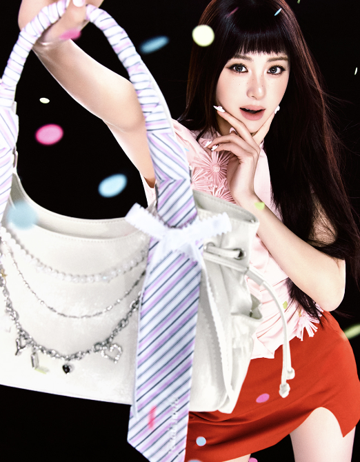 Lesserafim Yunjin X Standoil Breezy Bag Mini