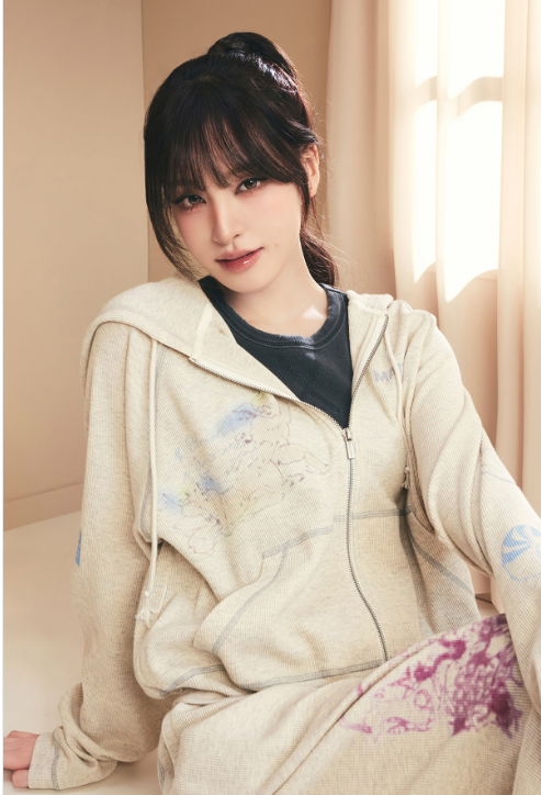 [Ive Liz Worn] Matin Kim Sketch Graffiti Waffle Zip-Up Hoodie / Sweatpants