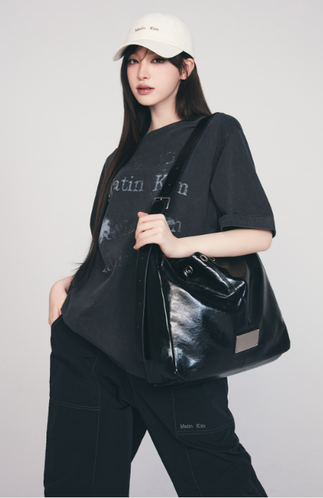 [Ive Liz Worn] Matin Kim Pigment Graffiti Logo Top