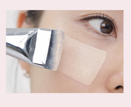 [Hello Kitty Black Edition] WakeMake Spatula Wide Foundation Brush
