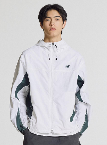 [IU Pick] New Balance Uni Nano Light Hooded Windbreaker (Semi Over Fit)