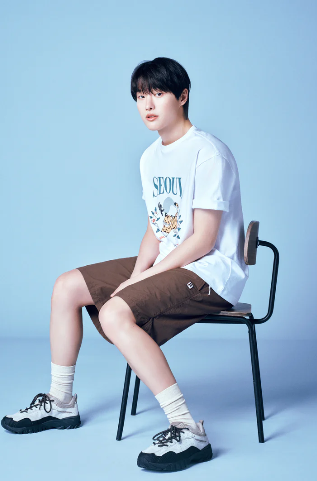 [Woodz Worn] FILA Seoul Exclusive Short Sleeve T-shirt