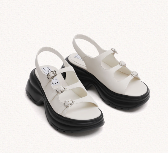 [StayC X Macmoc] Glitz Platform Heart-Decorated Sandals (7cm)