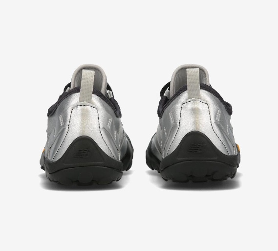 NEW BLANCE Minimus MT10O6NW/MT10O8SW Sneakers