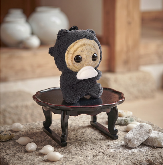 [KDRAMA:The East Palace X DONGGUNG]  Ggeomeoksali Doll Keyring