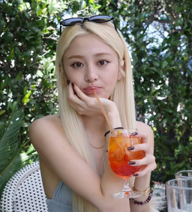 [Lesserafim Yunjin Pick] LEMOK Chelsea Sunglasses
