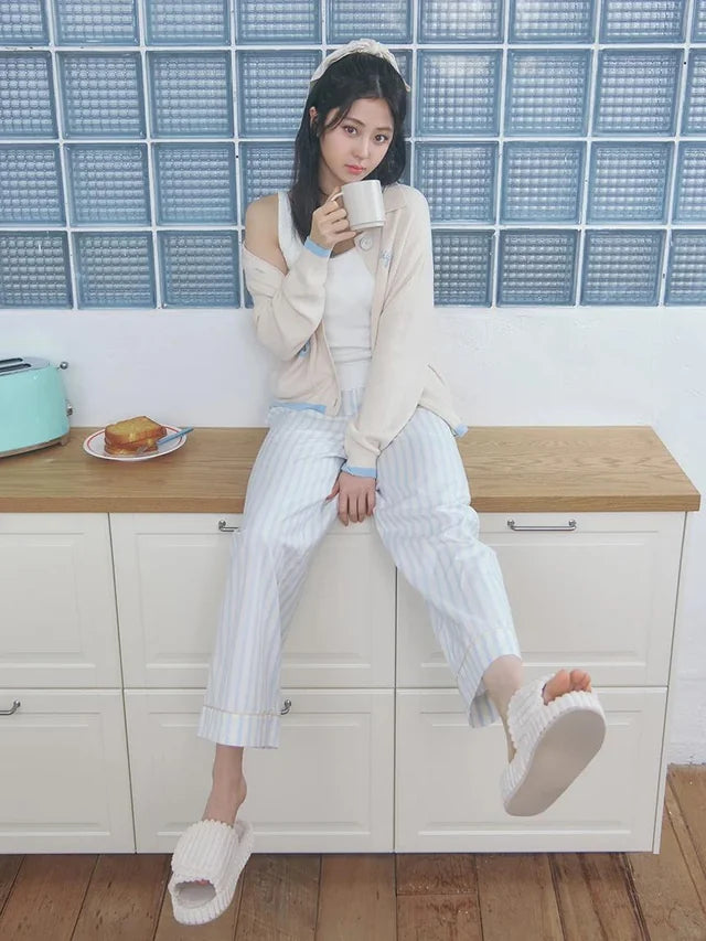 [Lesserafim Yunjin Pick] Gelato Pique Goalie Knit Cardigan