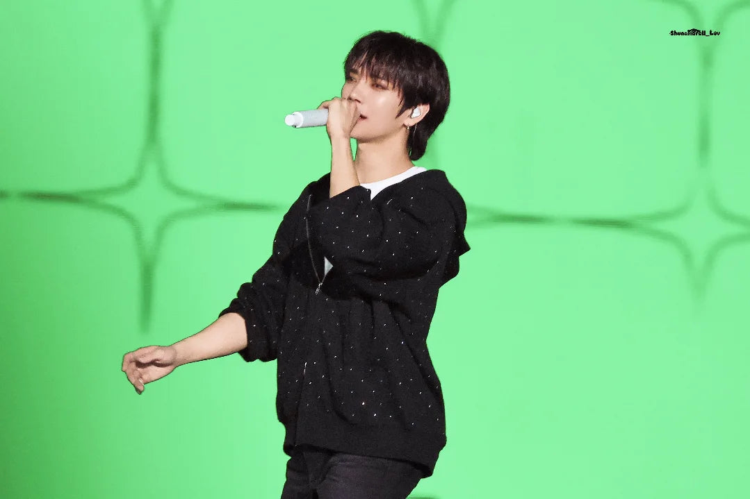 [Seventeen Joshua Worn] OY Crystal Dot Hoodie Zip Up Black