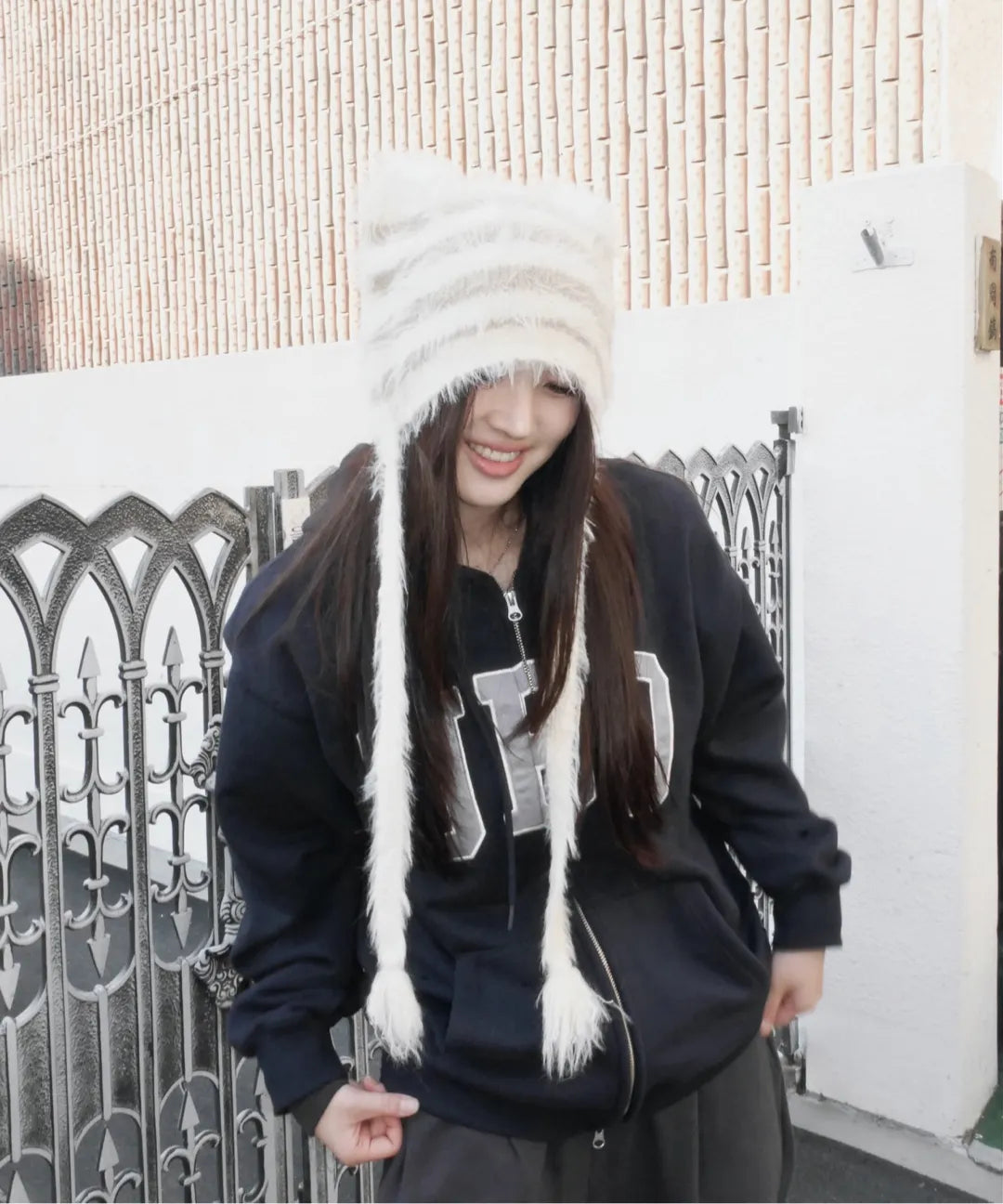 [TXT Soobin & Beomgyu Worn] LMC Teddy Fluffy Beanie