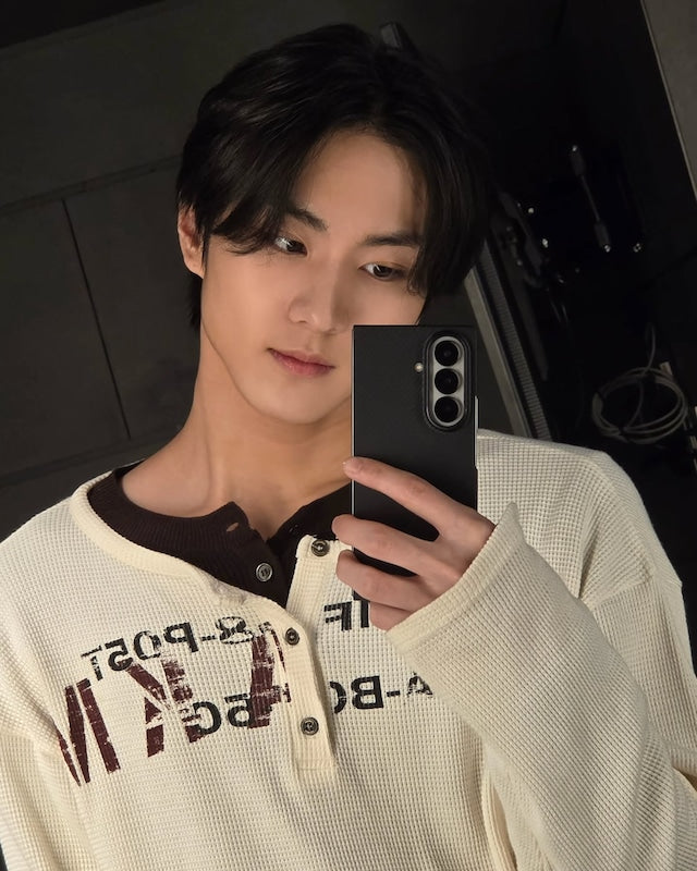 [Enhypen Jungwon Worn] Aakam Waffle Henry Neck Long Sleeve