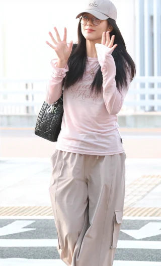 Gila Archive STAR WING SHEER LONG SLEEVE Worn by BLACKPINK JISOO