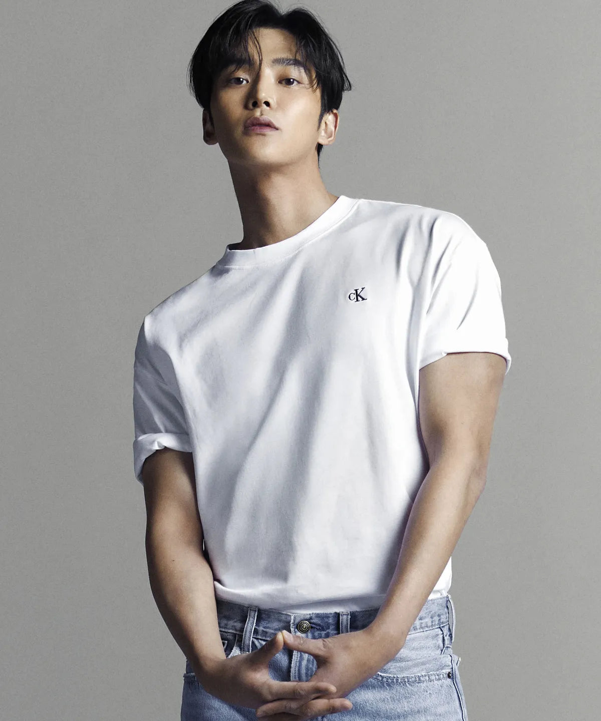 [Rowoon  & SVT Mingyu Worn] Calvin Klein Jeans Men's relaxed fit archive logo short sleeve t-shirt